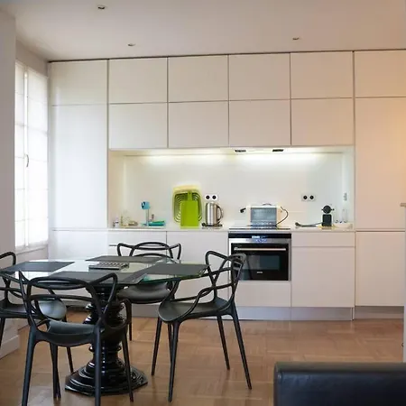 Appartement Moderne 2 Pieces En Plein Paris Au Bord De Seine Extérieur photo